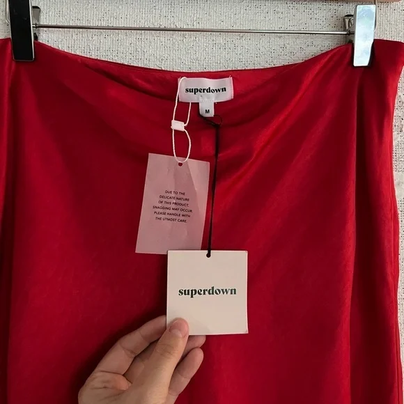 Superdown Red ‘Calla’ Satin Skirt - Picture 5 of 10